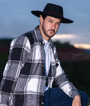 Foto de camisa xadrez Maragata para divulgação
